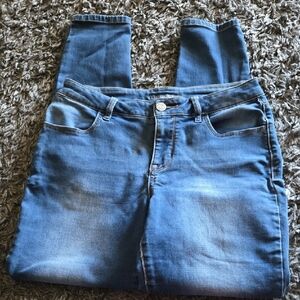 Maurices Women's Skinny Jeans in Blue